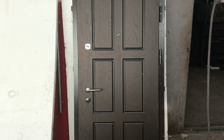 дверь металлическая эконом класса с отделкой МДФ - общий вид