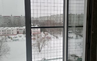 решетка металлическая для защиты от выпадения домашних животных